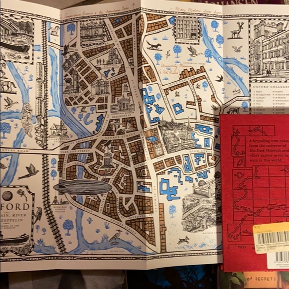 🔴Phillip Pullman book set🔴 - Picture 8 of 9